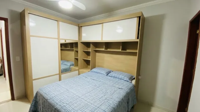 Roupeiro modulado em L