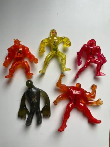 Ben 10 bonecos McDonalds lote 