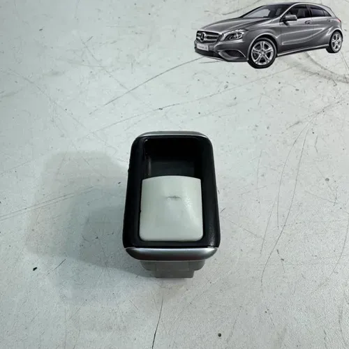 Botão Vidro Porta Dianteira Direita Mercedes A200 2014 2017