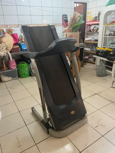 Vende -se Esteira ergométrica com inclinação da Houston