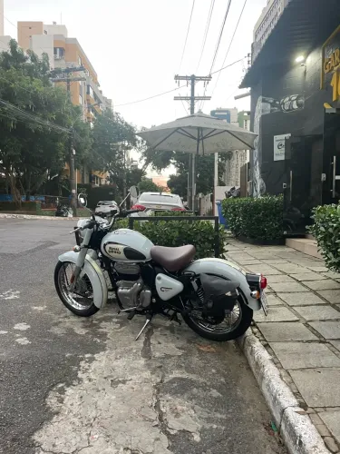 Classic 350 com 2500 km