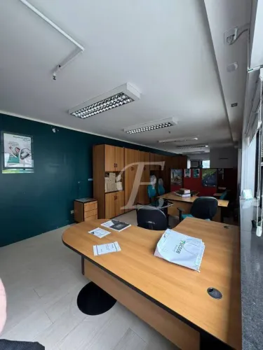 Sala à venda, 50 m² 1 banheiro, 1 vaga-, ar condicionado Itaim Bibi - perto do parque do P