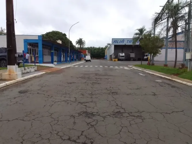 Galpão industrial 8.000m²