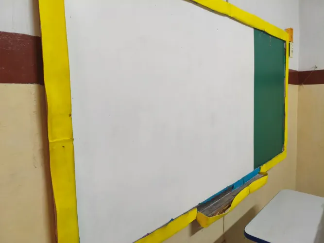 Quadro Branco + Quadro Verde Escolar - Tamanho Grande<br>Descrição: