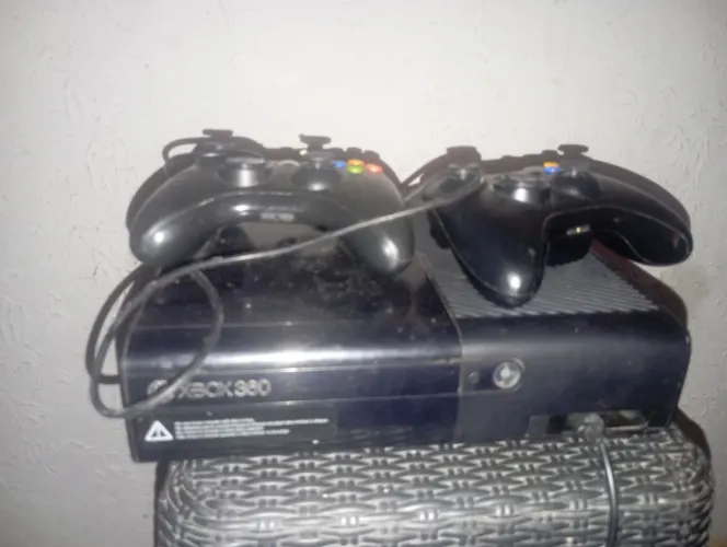 Xbox 360 com destrave RHG 46 jogos com o pes atualizado