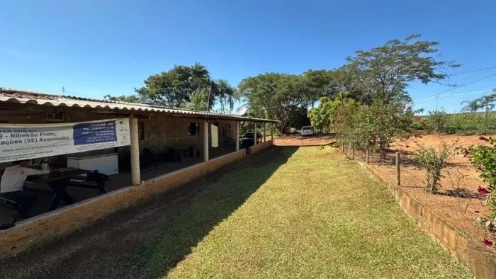 Chácara Escriturada 14 mil m² com Rio no Fundo - Próxima a Goiânia