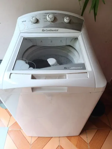 Máquina de lavar usada