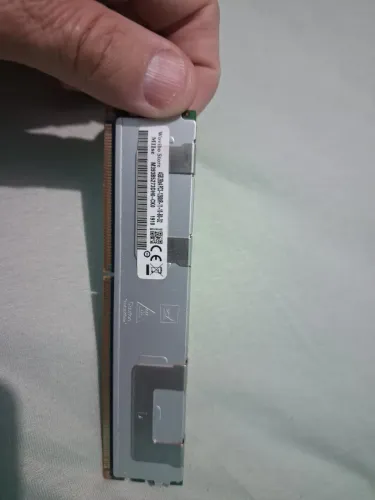 Memoria ddr3 4gb Ecc pra processadores xeon