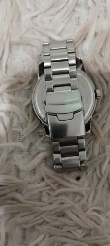 Vendo um ótimo relógio de qualidade original usado bom da marca Puma 