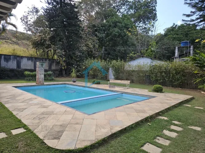 Sítio para Venda em Betim, Parque Industrial de Betim, 7 dormitórios, 1 suíte, 2 banheiros