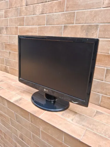 Monitor LG para Retirada de Peças