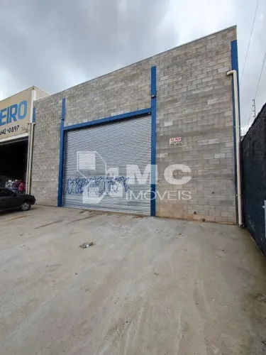 Aluguel/Venda de Galpão espaçoso e em uma das melhores localizações comerciais - Porta aut