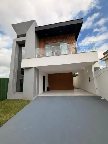 Casa nova à venda no Cond. Euroville, 3 suítes, acabamento de qualidade com 233m2