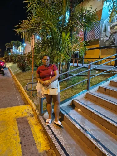 Estou a disposição para trabalhar como doméstica gosto muito de trabalhar onestame 
