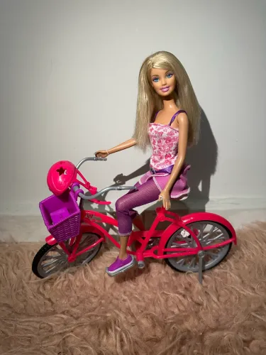 Barbie Glam Bike 2011