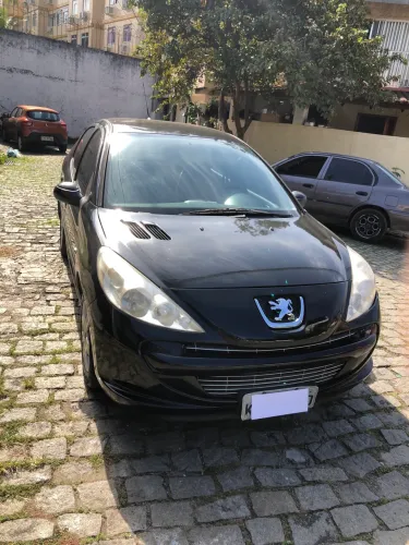 Peugeot 207 Sedan Passion XR 1.4 Flex 8V 4P 2013