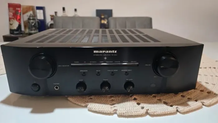 Amplificador Integrado Marantz PM7005 - Impecável