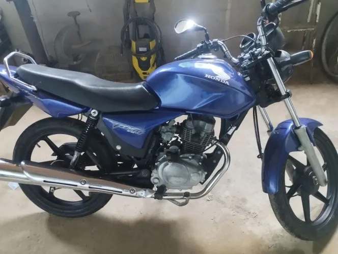 Moto toda revisada pneus novos sem câmara