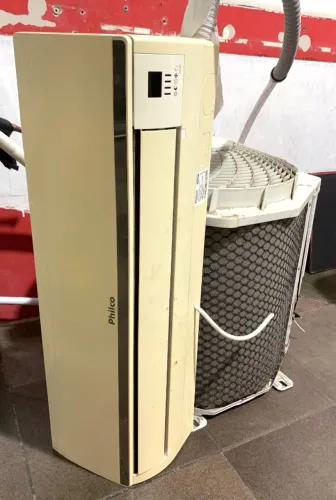 Ar condicionado Philco 220W 12000 BTUS usado