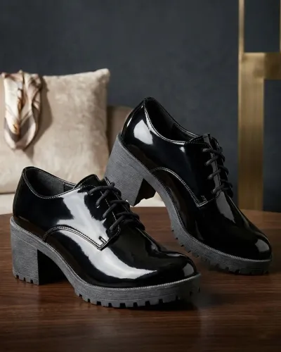 Bota Oxford Feminina Verniz 38