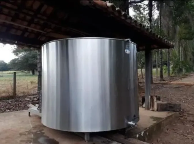 Tanque resfriador de leite Plurinox 3 mil litro 