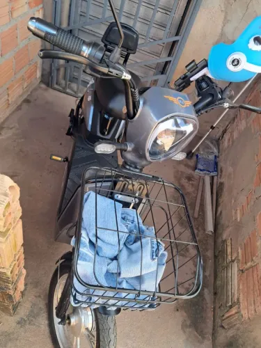 Vende-se bicicleta elétrica