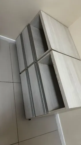 CRIADO MUDO