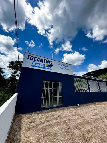 Guarda Barcos + sala comercial e casa 2/4