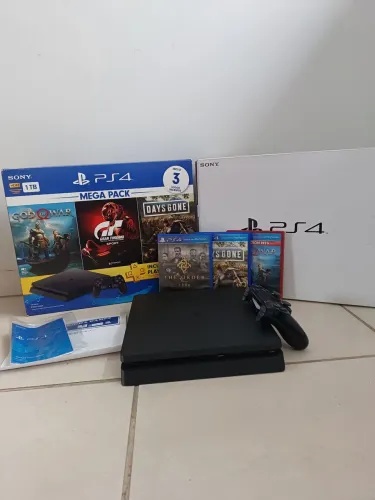 PS4 slim 1TB
