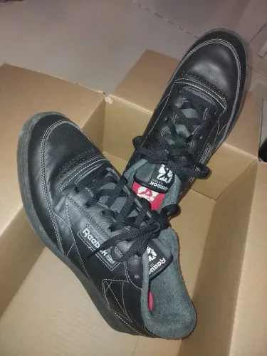 Tênis 13US 45 46 Reebok Club C 85 Human Rights Now! Veste 45/46