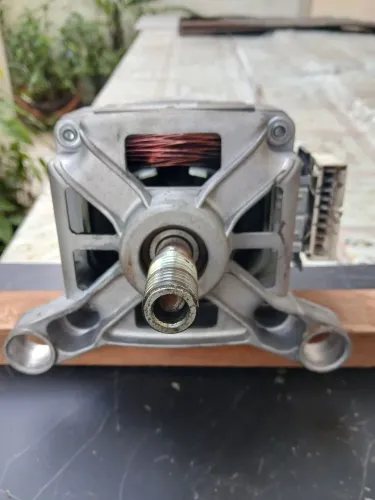 Motor da lava e seca brastemp BWS24ASBNA 220 V USADO