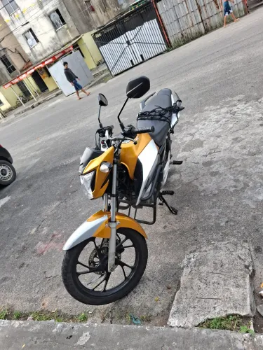 Vende-se titan 160 edição especial toda boa só pegar e rodar 
