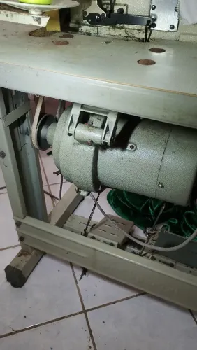 Máquina overloque ponto cadeia 