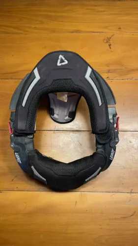 Protetor de CERVICAL pescoço - Leatt GPX Race 830