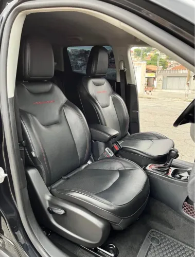 Jeep Compass Trailhawk 2.0 4X4 Dies. 16V Aut. 2017