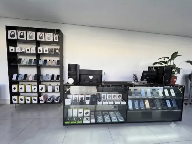 Armário Expositor e Balcão Vitrine - Senador Canedo