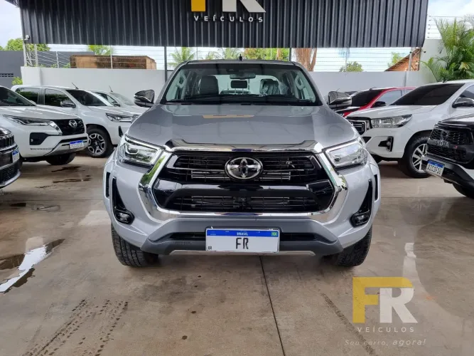 Toyota Hilux CD SRX Plus 4X4 2.8 TDI Die. Aut. 2026