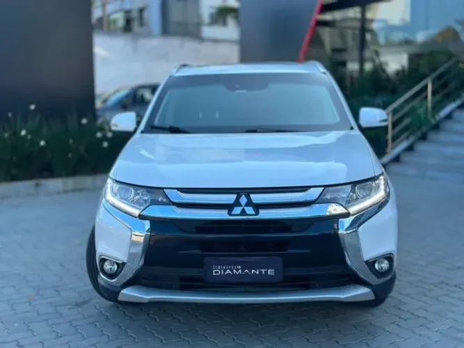 Mitsubishi Outlander Comfort 2.0 16V Aut. 2018
