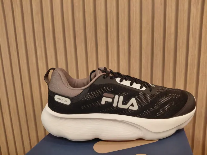Tênis Fila novo