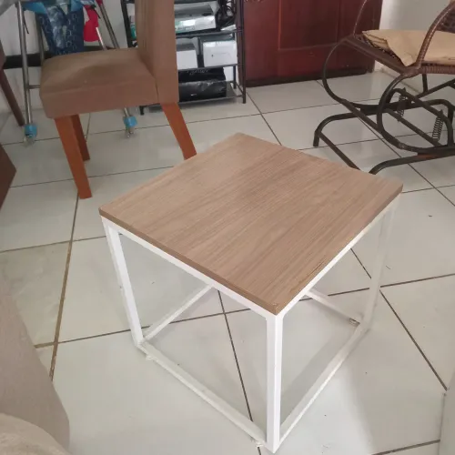 Mesinha de canto .