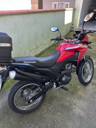 Moto Honda XRE 190 - único dono