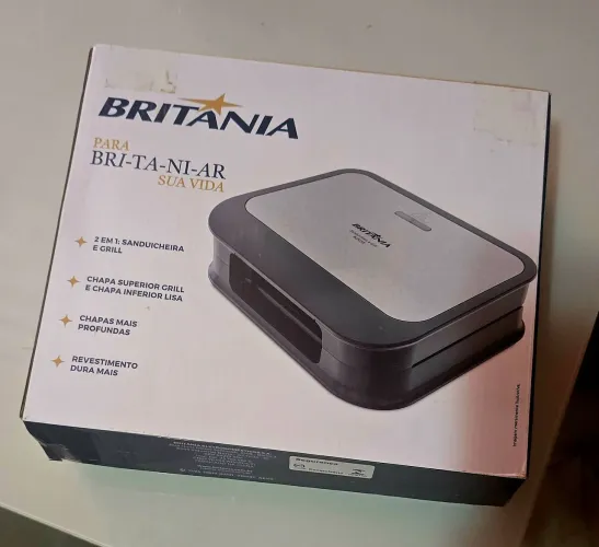 Sanduícheira e Grill Britânia