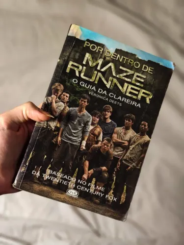 Por Dentro de Maze Runner: O Guia da Clareira - Veronica Deets