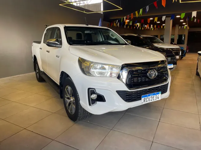 Toyota Hilux CD SRV 4X4 2.8 TDI Diesel Aut. 2020