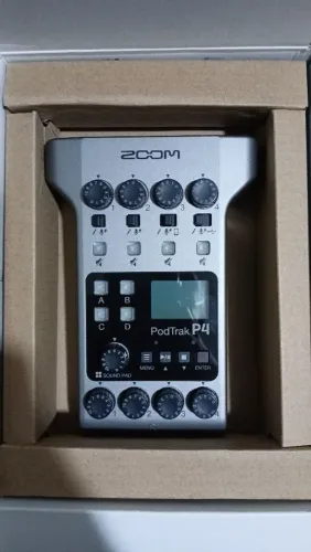 Zoom Podtrack P4