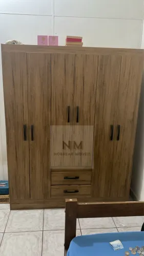 Guarda roupa por apenas 550,00