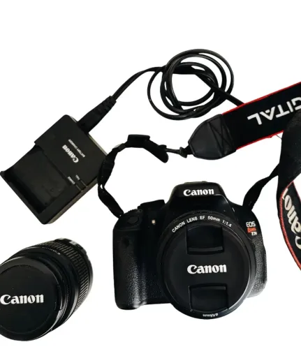 Camera Canon REBEL T3i