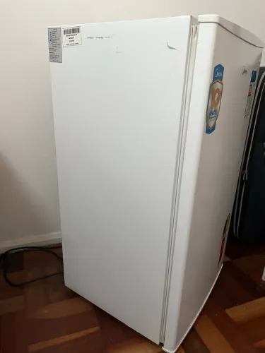 Frigobar Midea