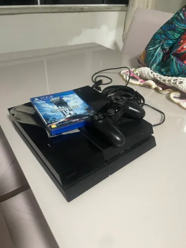 PlayStation 4 com 1 controle original