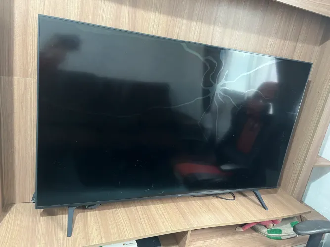 Tv smart retirada de peça ou concerto